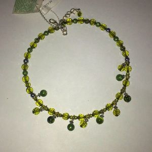 Green memory wire statement fashion necklace